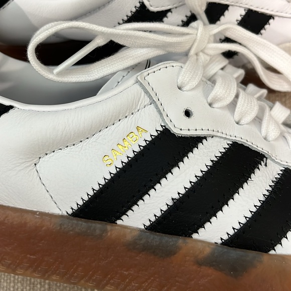 Adidas White and Black Sneakers with Gum Sole - Picture 5 of 10